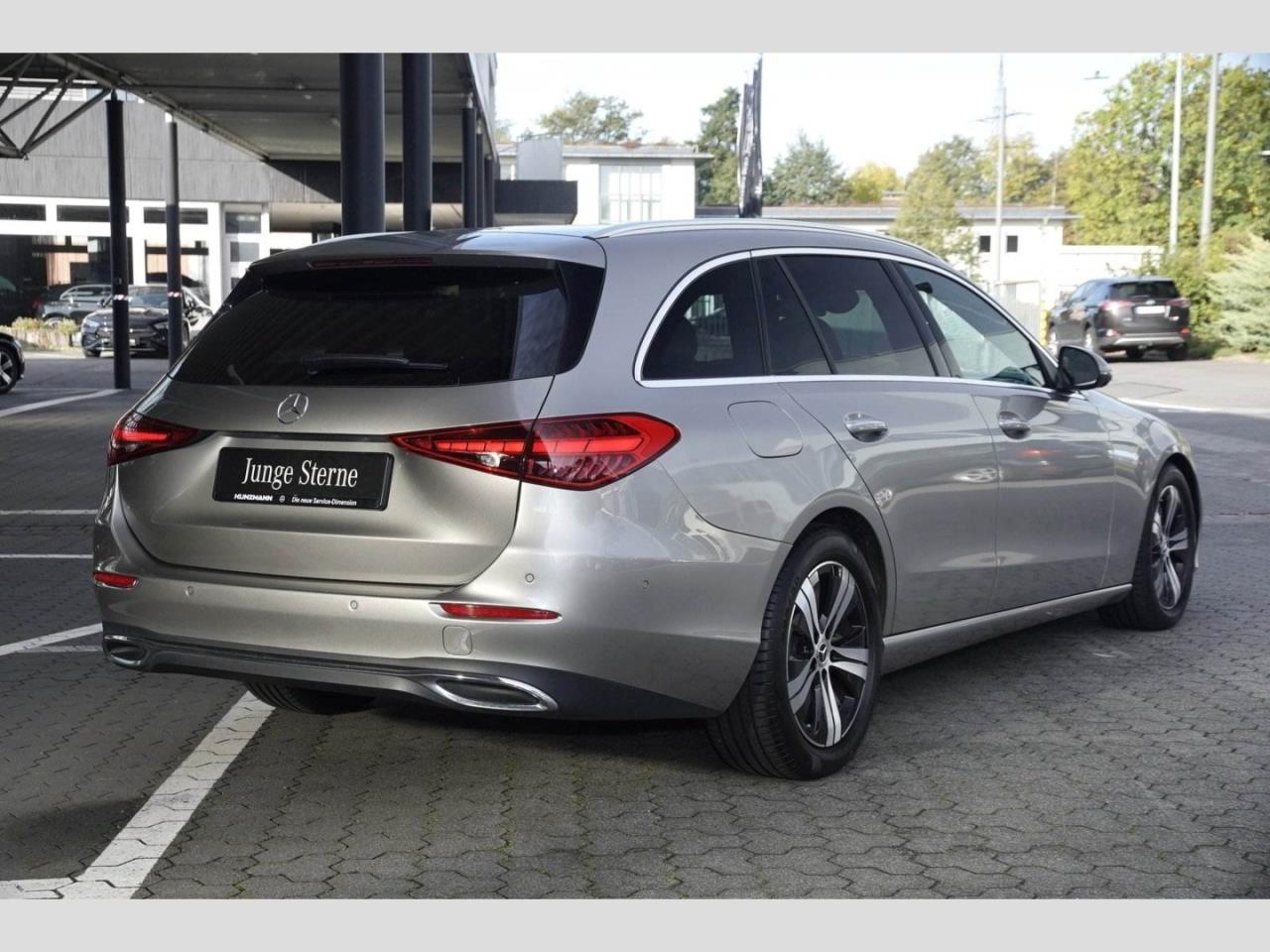 Mercedes-Benz C 220 d T Avantgarde Distronic MBUXNavi 360° AHK