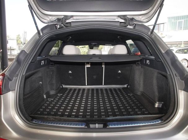 Mercedes-Benz C 220 d T Avantgarde Distronic MBUXNavi 360° AHK