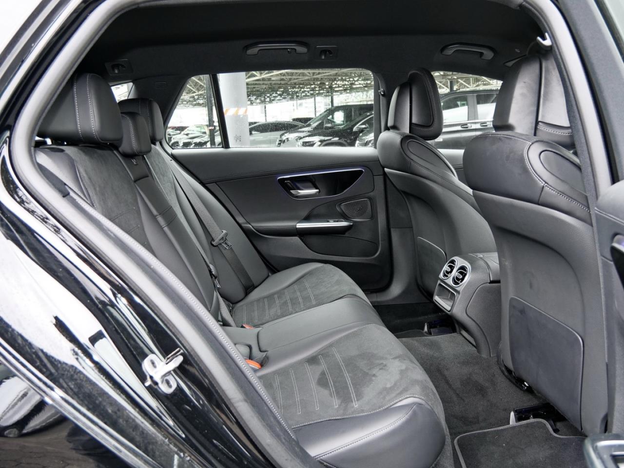 Mercedes-Benz C 300 d T AMG MBUXNavi-Prem. Kamera Easy-Pack