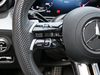 Mercedes-Benz C 300 d T AMG MBUXNavi-Prem. Kamera Easy-P AHK