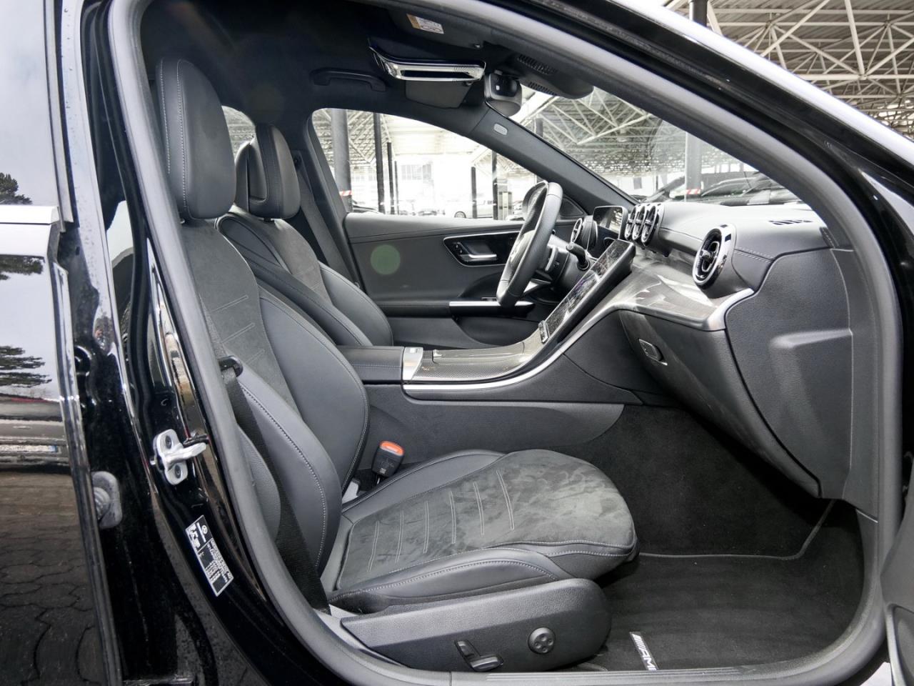 Mercedes-Benz C 300 d T AMG MBUXNavi-Prem. Kamera Easy-P AHK