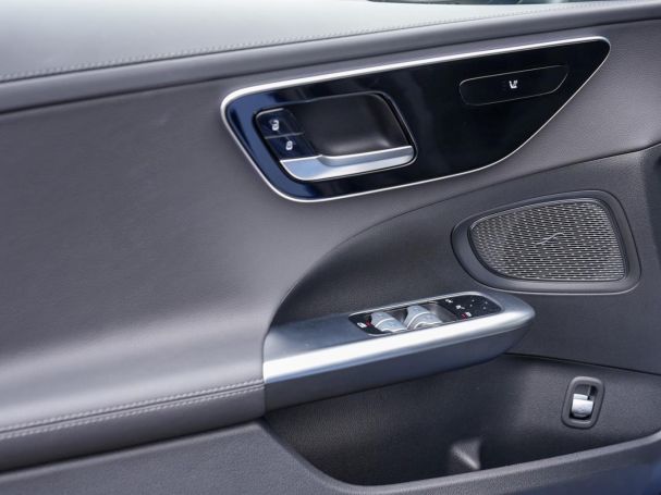 Mercedes-Benz C 300 de 4M T AMG Night Distronic Panorama 360°