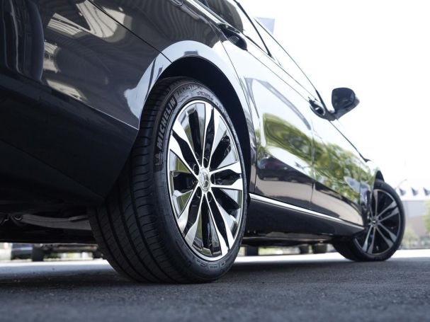 Mercedes-Benz C 300 de T Avantgarde Panorama Kamera NP 87.923