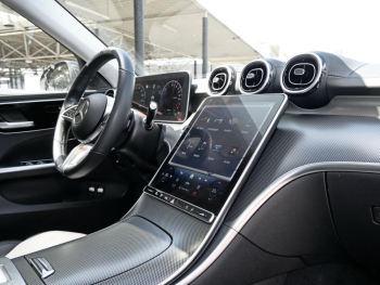 Mercedes-Benz C 300 e T Avantgarde Distronic Panorama 360°