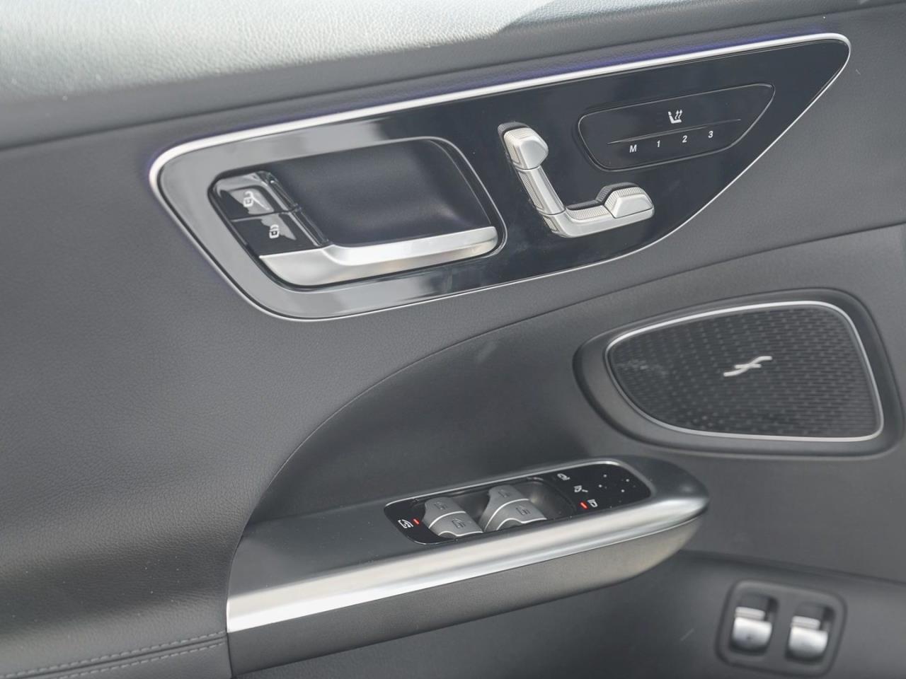 Mercedes-Benz C 300 e T Avantgarde AHK 360° Distronic