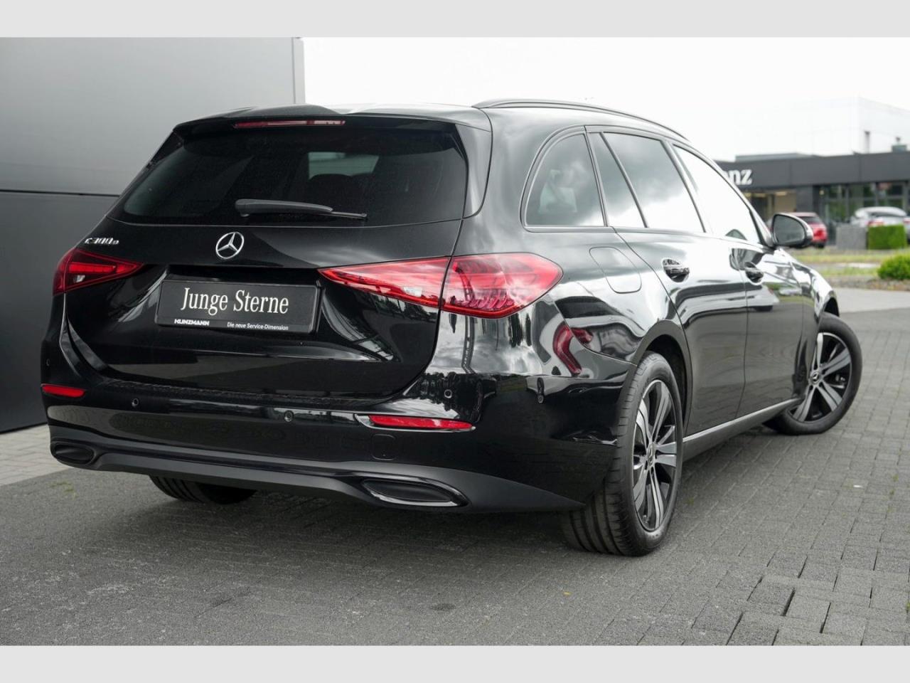 Mercedes-Benz C 300 e T Avantgarde Night Kamera Easy-Pack