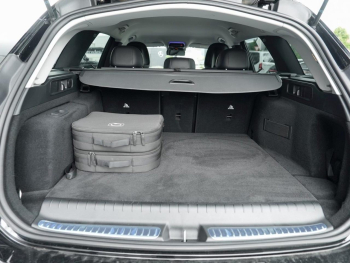 Mercedes-Benz C 300 e T Avantgarde Night Kamera Easy-Pack