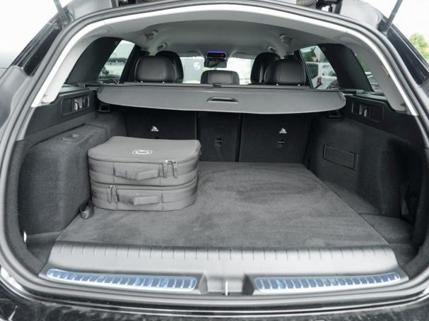 Mercedes-Benz C 300 e T Avantgarde Night Kamera Easy-Pack