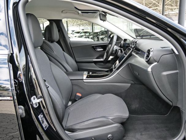 Mercedes-Benz C 300 e T Avantgarde Kamera Easy-Pack AHK