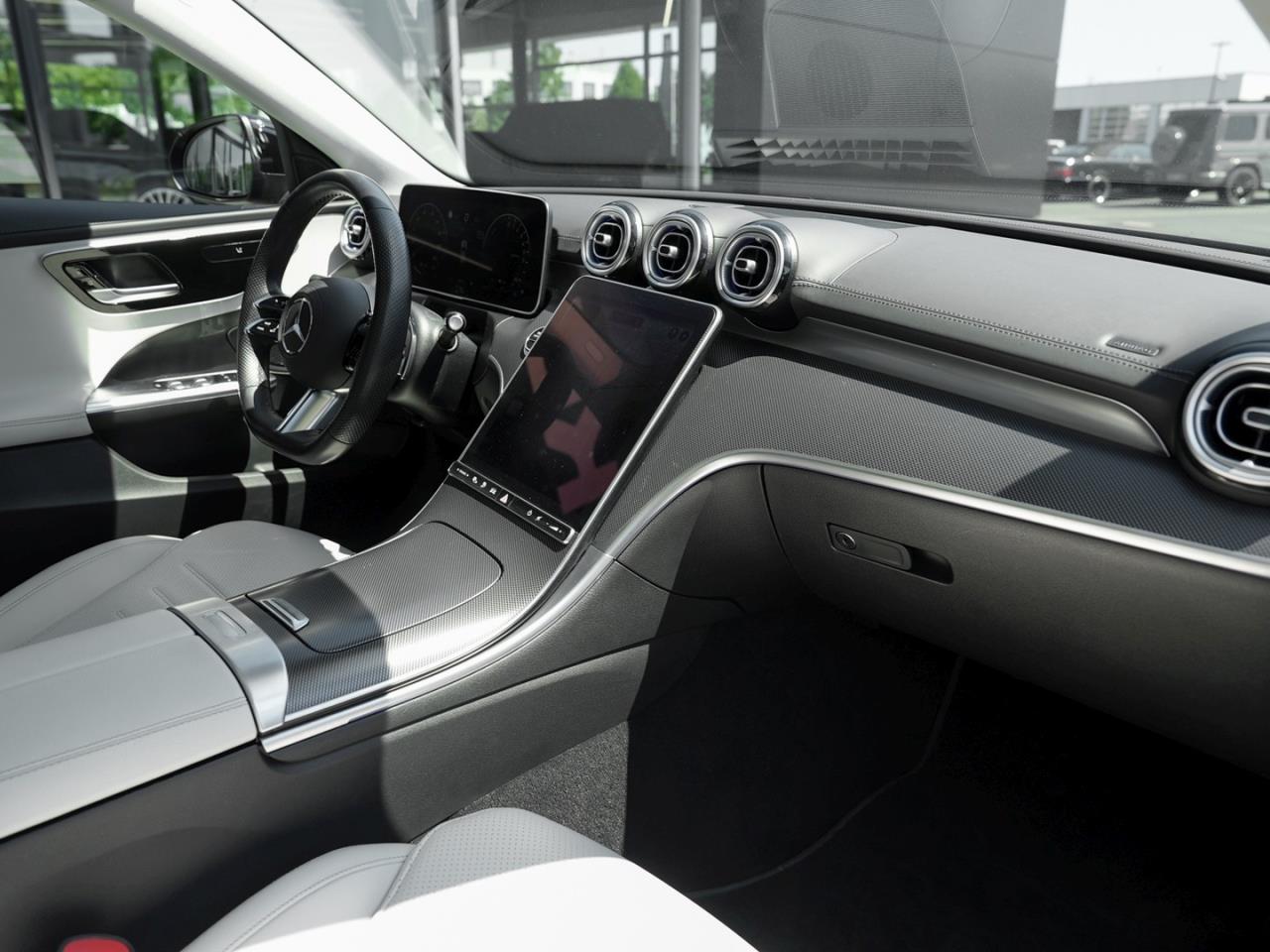 Mercedes-Benz C 300 e T AMG Night Distronic Panorama Spurhalte