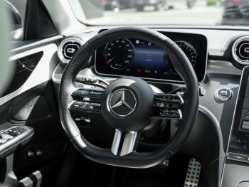 Mercedes-Benz C 300 e T AMG Night Distronic Panorama Spurhalte