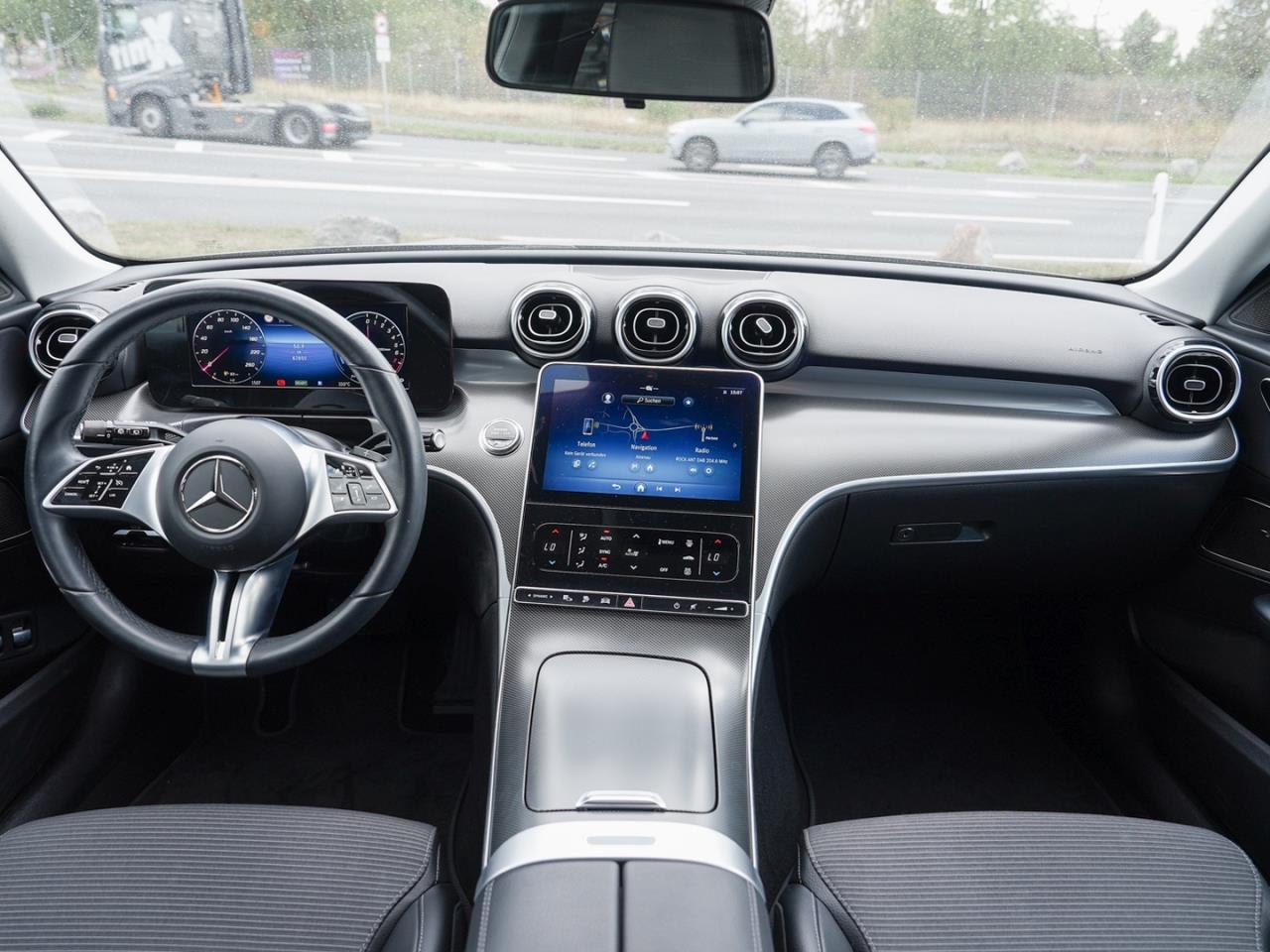 Mercedes-Benz C 300 e T Avantgarde MBUX Navi Kamera EasyPack