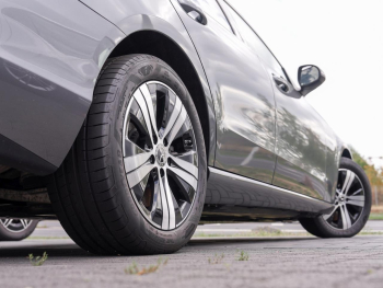 Mercedes-Benz C 300 e T Avantgarde MBUX Navi Kamera EasyPack