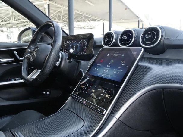 Mercedes-Benz C 300 e T AMG Panorama Distronic Kamera AHK