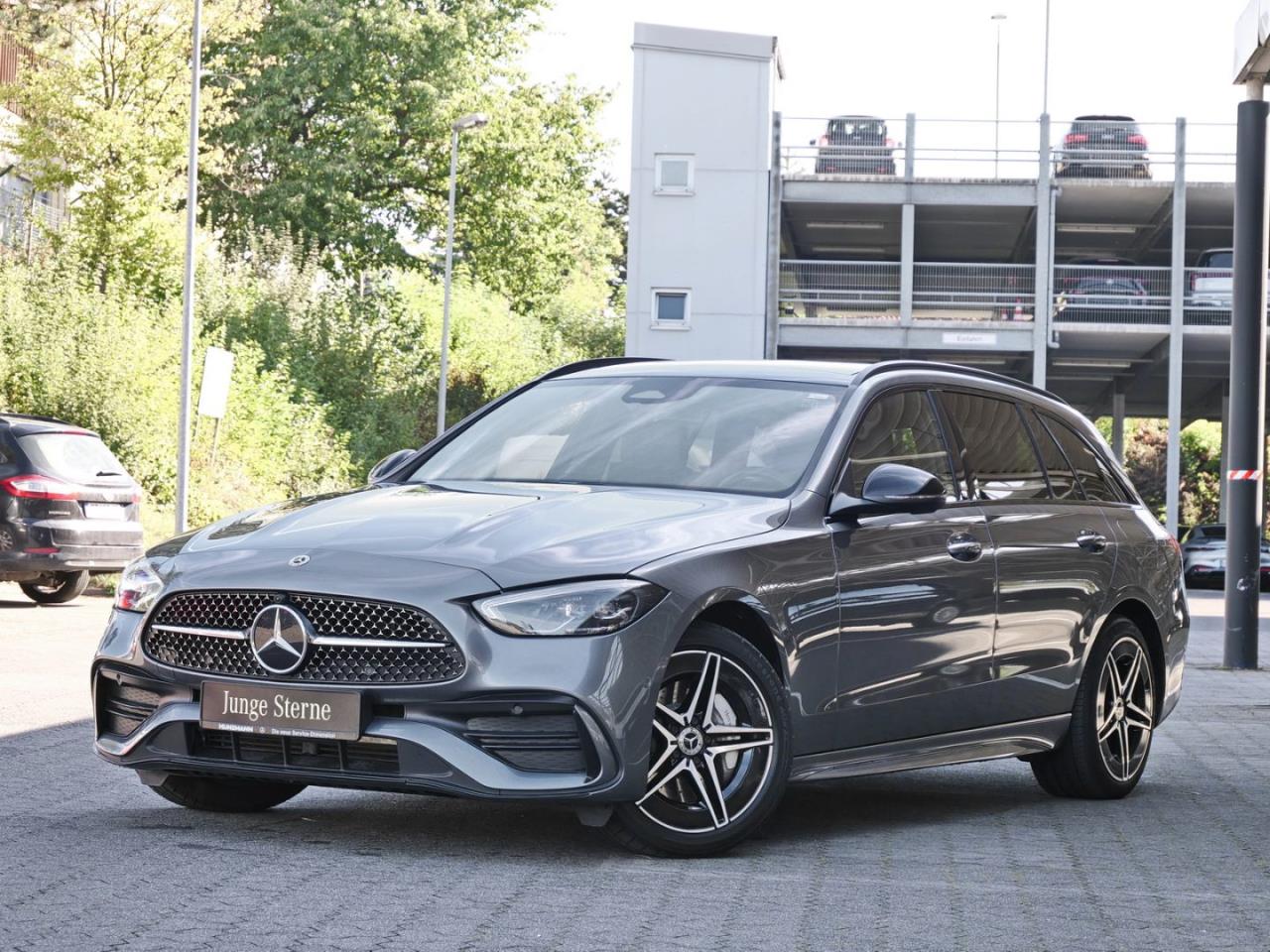 Mercedes-Benz C 300 e T AMG Panorama Distronic Kamera AHK