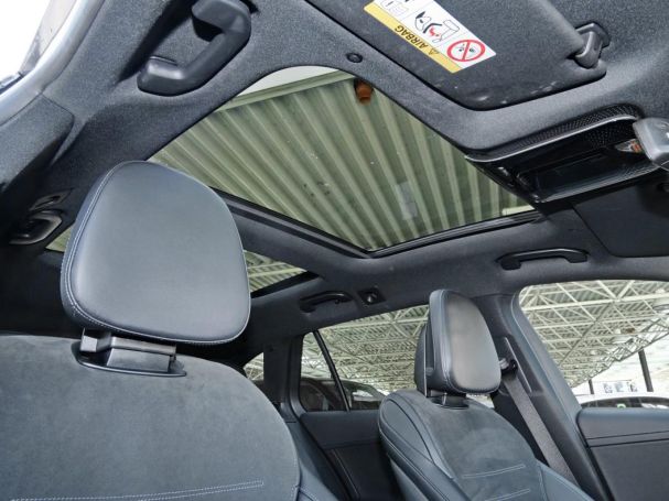 Mercedes-Benz C 300 e T AMG Panorama Distronic Kamera AHK