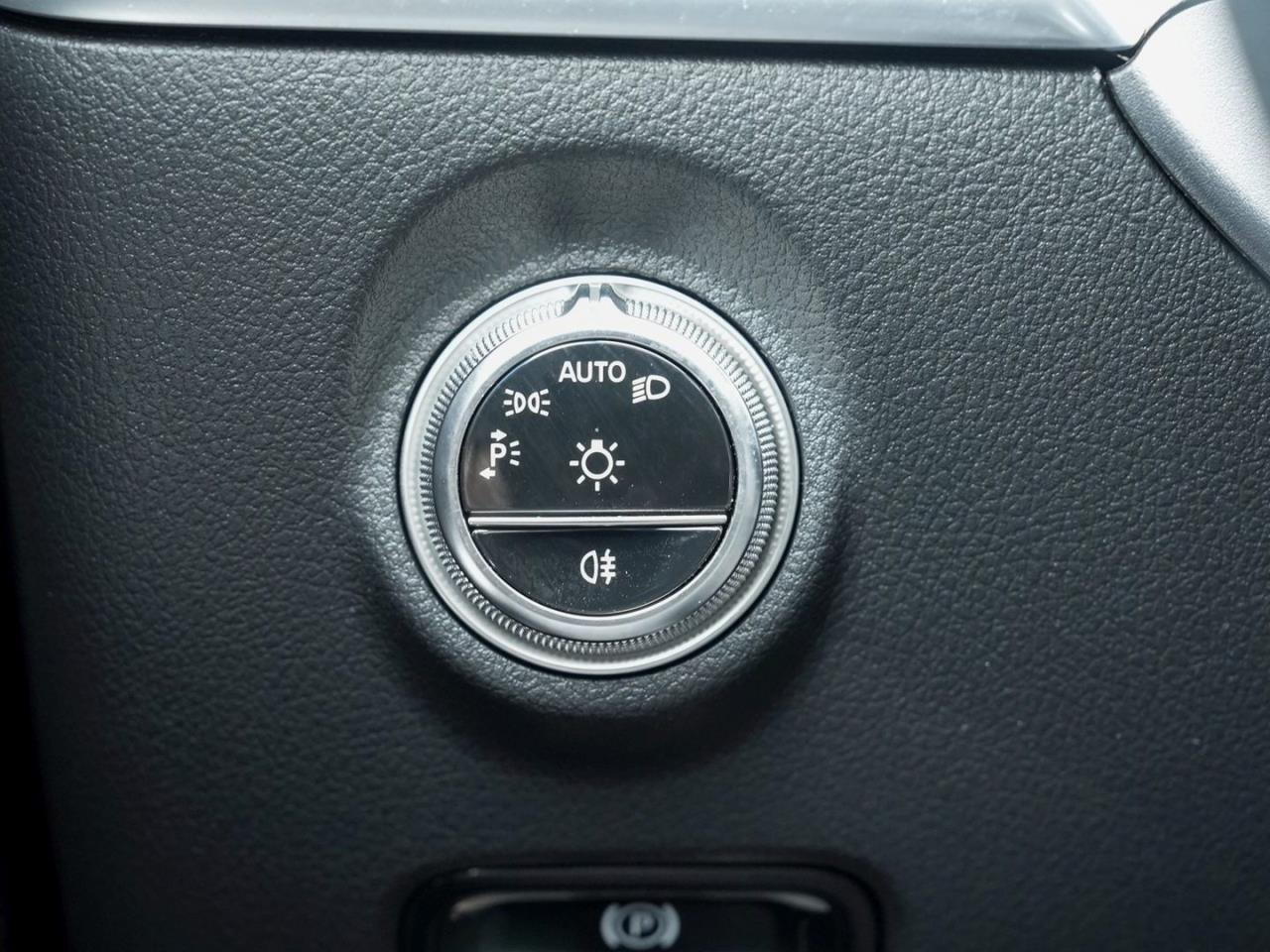 Mercedes-Benz C 300 T AMG Kamera Distronic Easy-Pack Spiegel-P