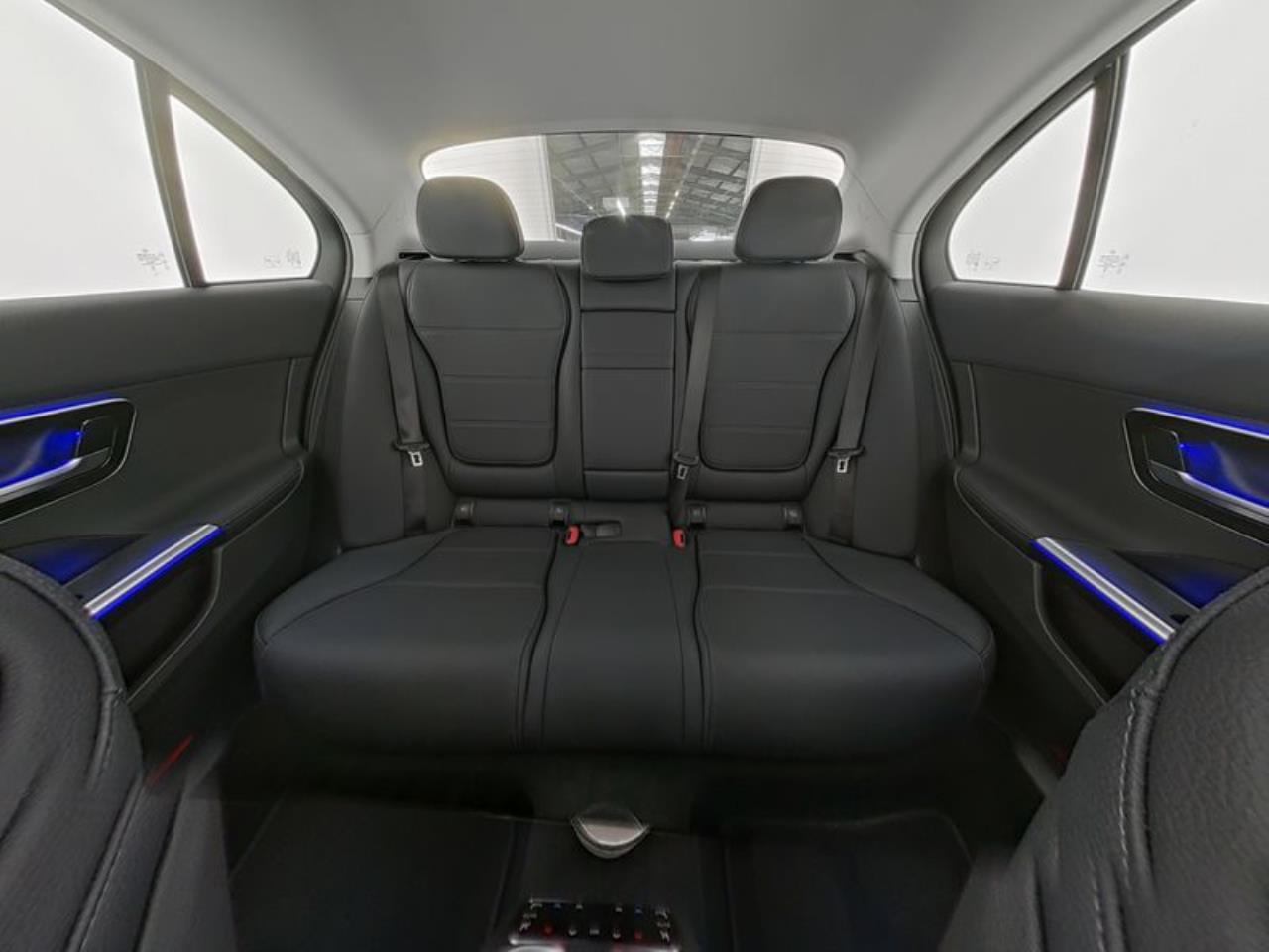 Mercedes-Benz C 200 4M Avantgarde MBUX-Navi Schiebedach Keyless