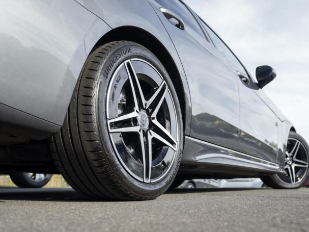 Mercedes-Benz C 200 d AMG Night Schiebedach Distronic Kamera