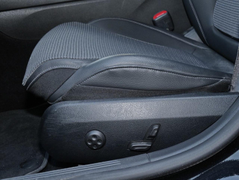 Mercedes-Benz C 200 Avantgarde MBUXNavi-Prem. Kamera Spiegel-P