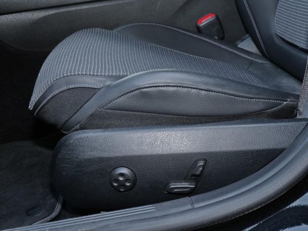 Mercedes-Benz C 200 Avantgarde MBUXNavi-Prem. Kamera Spiegel-P