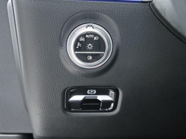 Mercedes-Benz C 220 d 4M Avantgarde Panorama Distronic AHK