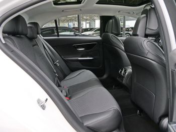 Mercedes-Benz C 220 d 4M Avantgarde Panorama Distronic AHK