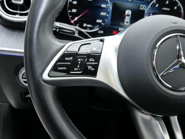 Mercedes-Benz C 220 d 4M Avantgarde Panorama Distronic AHK