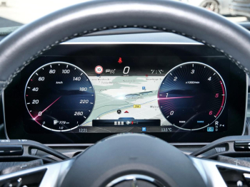 Mercedes-Benz C 220 d 4M Avantgarde Panorama Distronic AHK