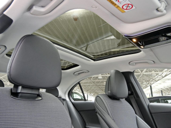 Mercedes-Benz C 220 d 4M Avantgarde Panorama Distronic AHK