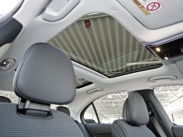 Mercedes-Benz C 220 d 4M Avantgarde Panorama Distronic AHK