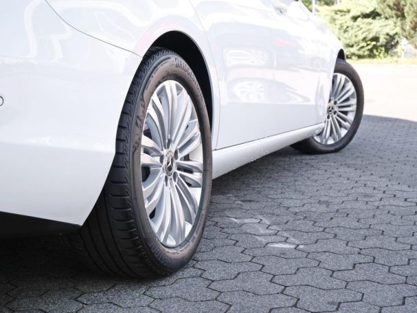 Mercedes-Benz C 220 d 4M Avantgarde Panorama Distronic AHK