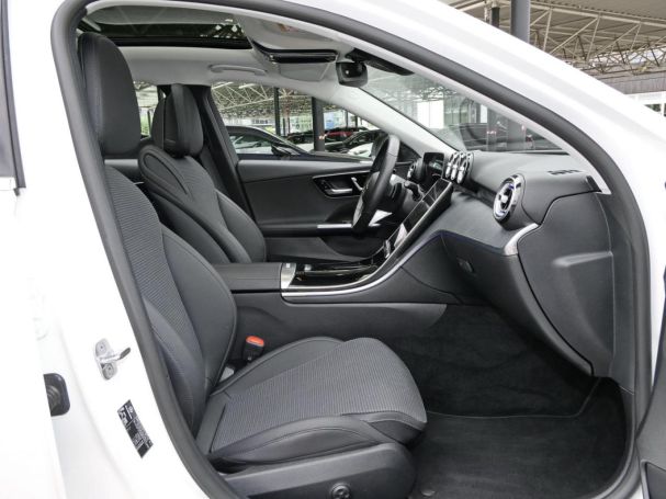 Mercedes-Benz C 220 d 4M Avantgarde Panorama Distronic AHK