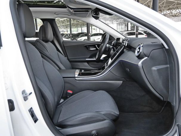 Mercedes-Benz C 220 d 4M Avantgarde Panorama Distronic AHK