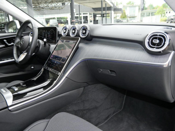 Mercedes-Benz C 220 d 4M Avantgarde Panorama Distronic AHK
