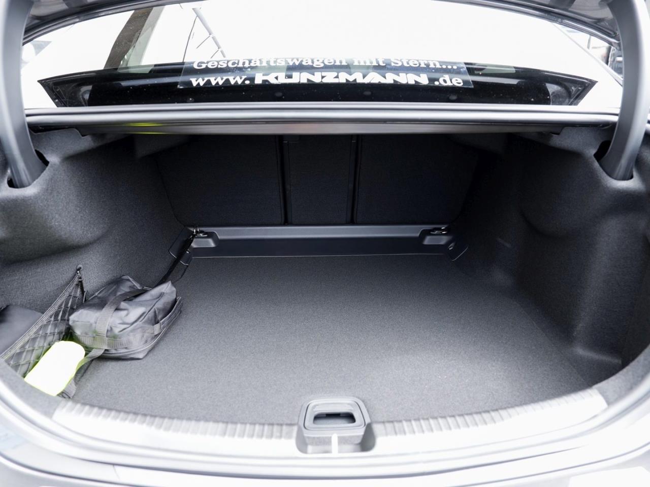 Mercedes-Benz C 220 d AMG Night Distronic Memory 360? AHK