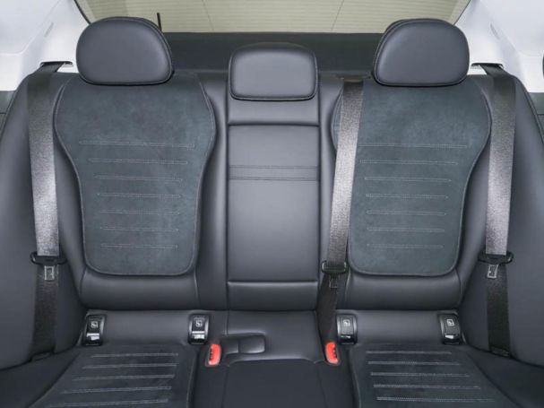 Mercedes-Benz C 220 d AMG Distronic Panorama HeadUp Standhzg