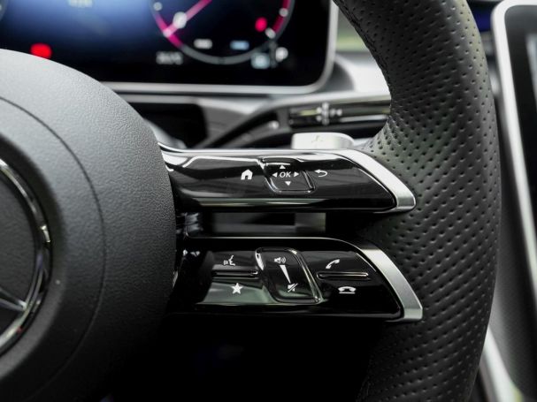 Mercedes-Benz C 220 d AMG Distronic Panorama HeadUp Standhzg