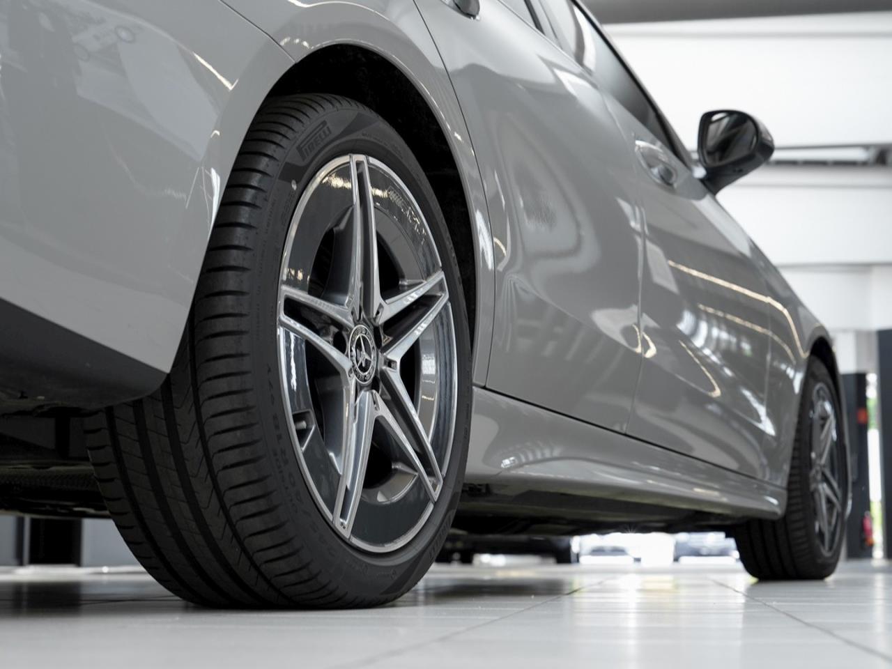 Mercedes-Benz C 220 d AMG Distronic Panorama HeadUp Standhzg