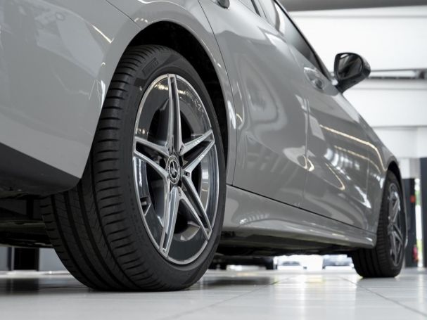 Mercedes-Benz C 220 d AMG Distronic Panorama HeadUp Standhzg