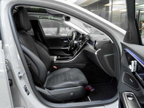 Mercedes-Benz C 220 d AMG Distronic Panorama HeadUp Standhzg