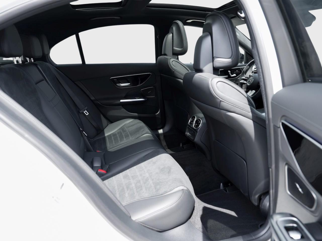 Mercedes-Benz C 220 d AMG Night Panorama Distronic AHK 360?