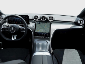 Mercedes-Benz C 220 d AMG Night Panorama Distronic AHK 360?