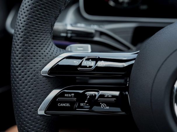Mercedes-Benz C 220 d AMG Night Panorama Distronic AHK 360°