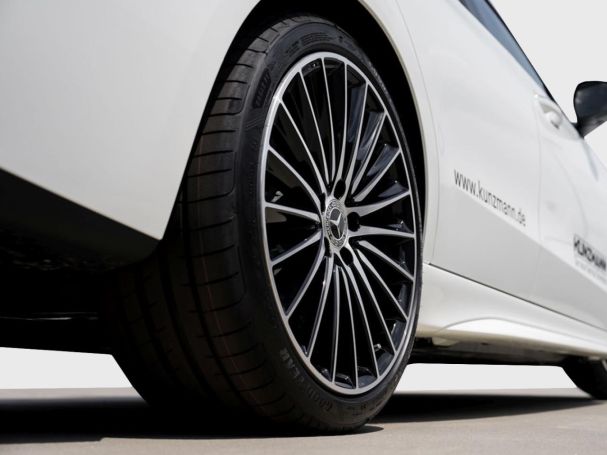 Mercedes-Benz C 220 d AMG Night Panorama Distronic AHK 360?