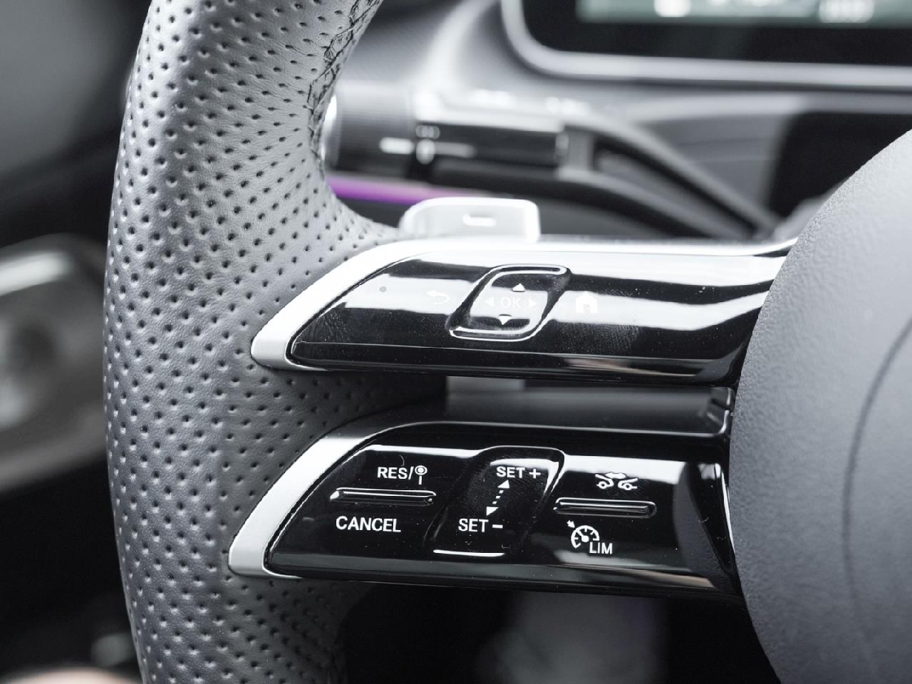 Mercedes-Benz C 300 d AMG Distronic Panorama Memory Head-Up