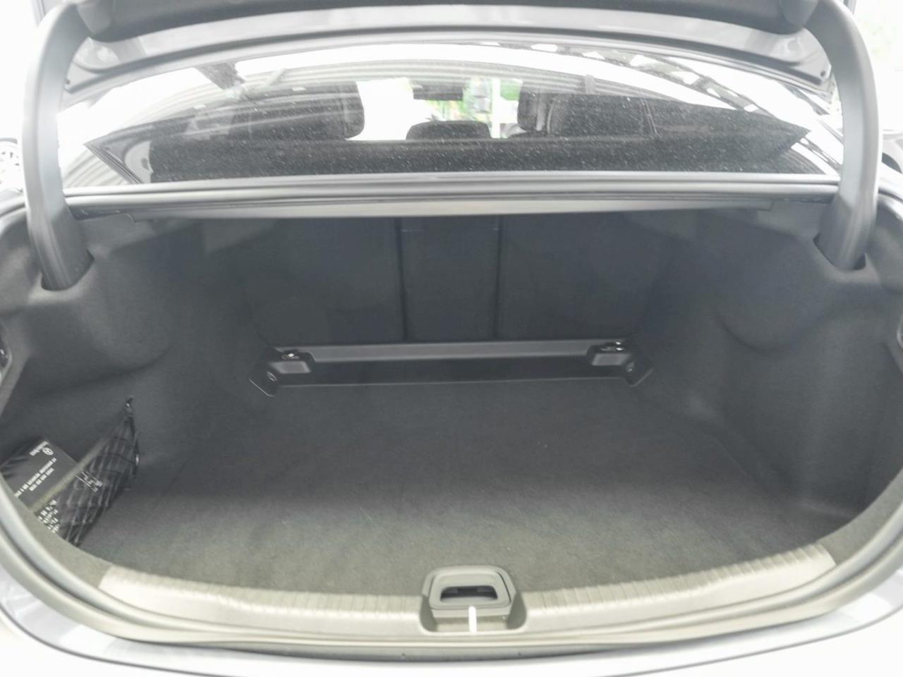 Mercedes-Benz C 300 d AMG Night Panorama Distronic 360° AHK