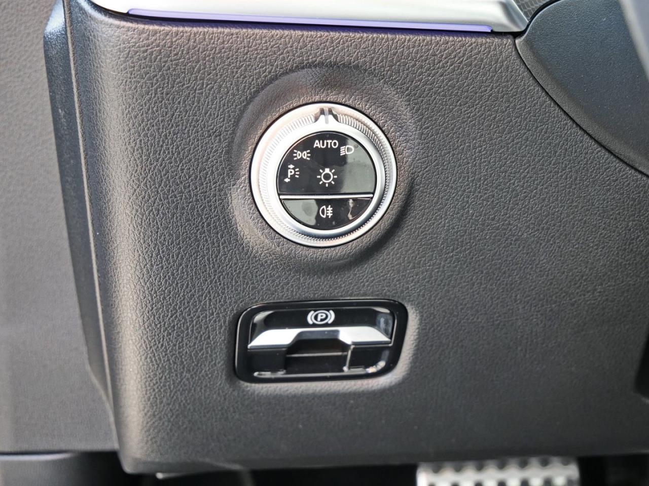 Mercedes-Benz C 300 de Avantgarde Distronic Memory 360°