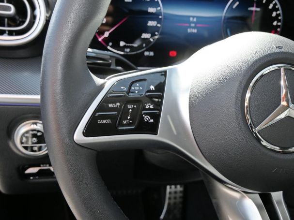 Mercedes-Benz C 300 de Avantgarde Distronic Memory 360°