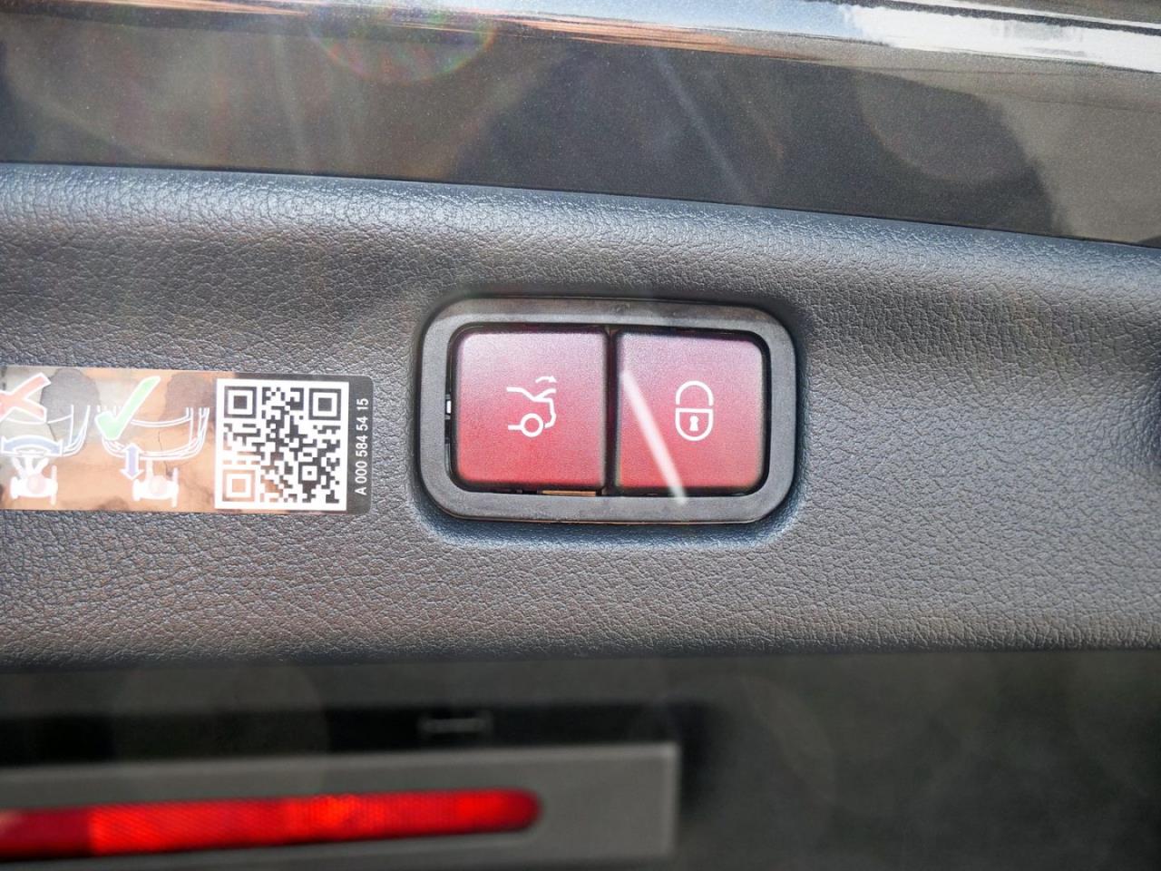 Mercedes-Benz C 300 de Avantgarde Distronic Memory 360°